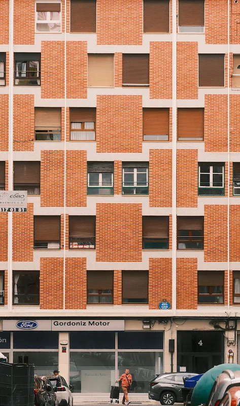 Facades, photo 6 of 10